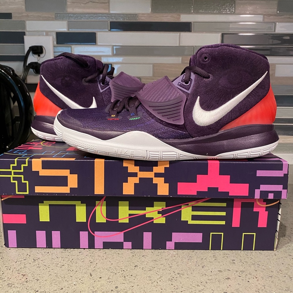 Kyrie basketball shoes